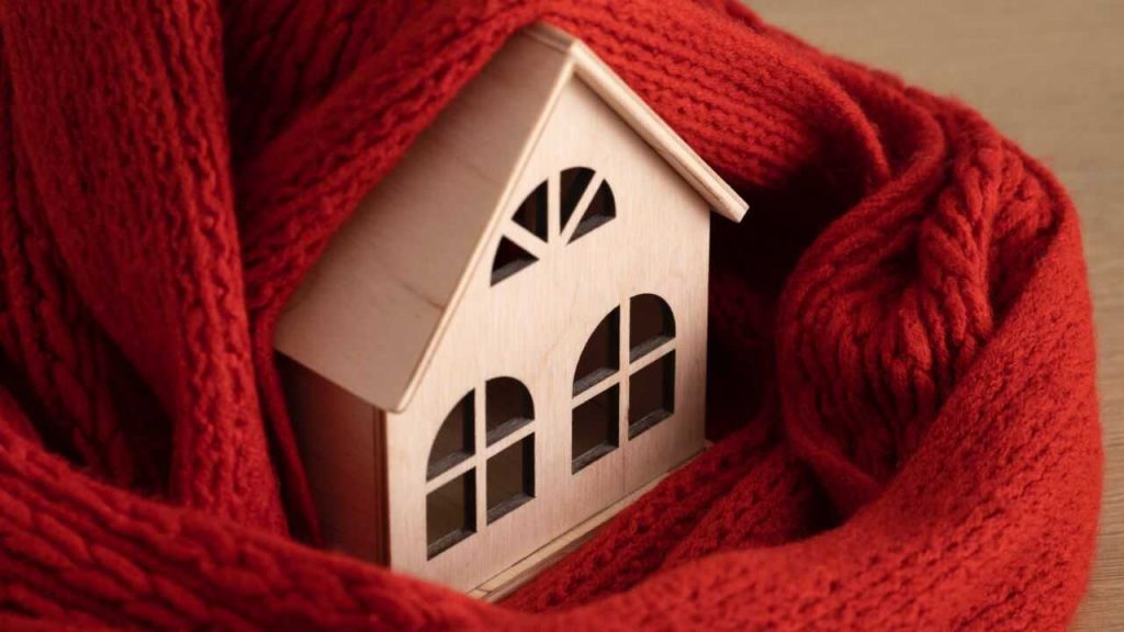 casa calda - freepik - thebottomup.it