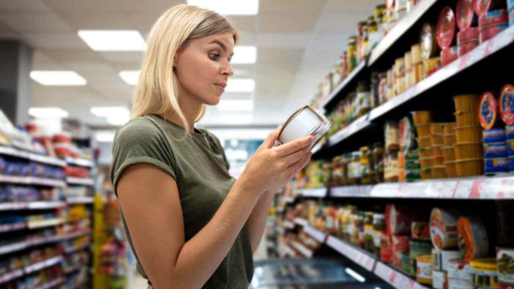 leggere etichetta - freepik - the bottomup.it