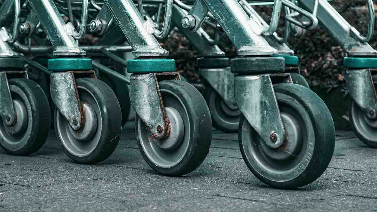 Risparmio quotidiano | come tagliare la spesa al supermercato: 5 mosse poco note