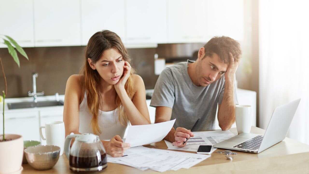 debiti - freepik - thebottomup.it